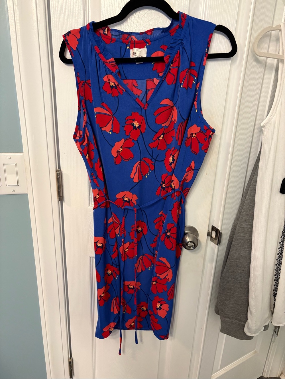 Market & Spruce Blue Midi Dress with Red Floral Print size large